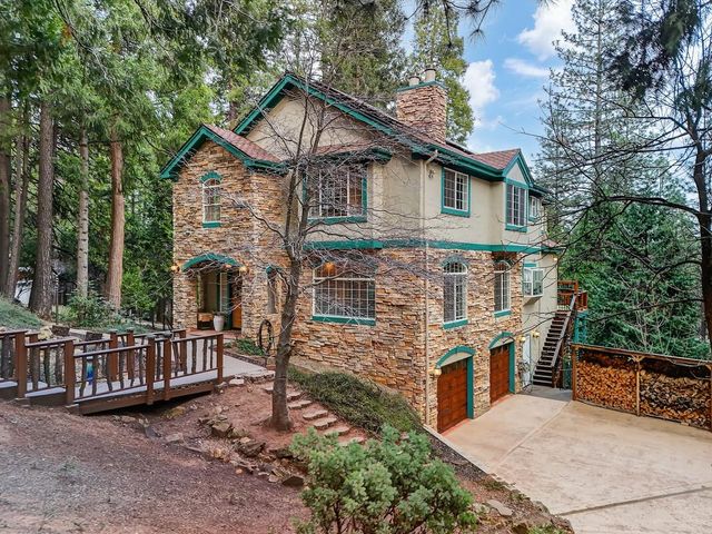 4381 Lakeridge Dr, Pollock Pines, CA 95726