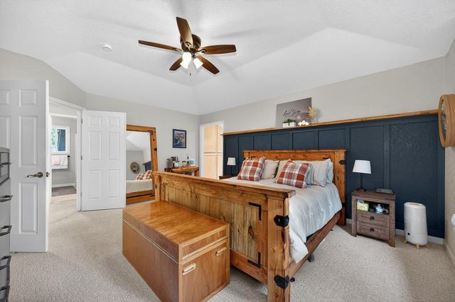 4381 Lakeridge Dr, Pollock Pines, CA 95726