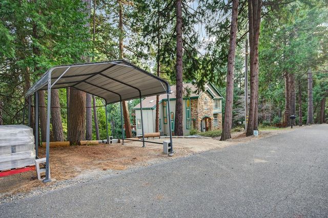 4381 Lakeridge Dr, Pollock Pines, CA 95726