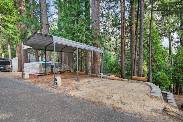 4381 Lakeridge Dr, Pollock Pines, CA 95726