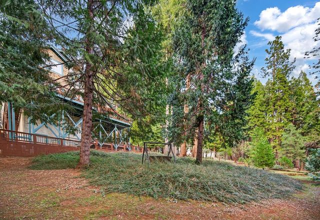 4381 Lakeridge Dr, Pollock Pines, CA 95726