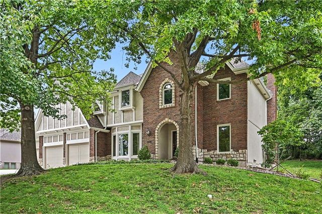 5500 NW 62nd Street, Kansas City, MO 64151