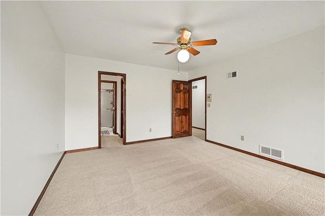 5500 NW 62nd Street, Kansas City, MO 64151
