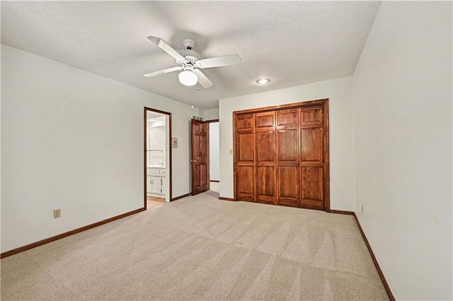 5500 NW 62nd Street, Kansas City, MO 64151