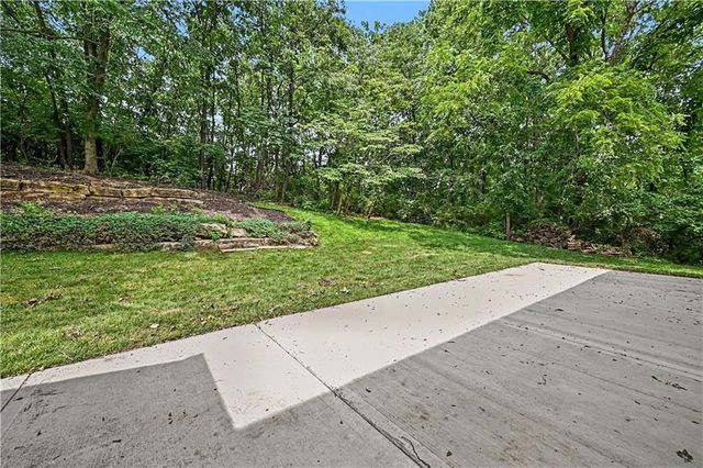 5500 NW 62nd Street, Kansas City, MO 64151
