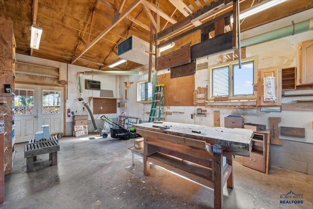 10169 HOMESTAKE RD, Spearfish, SD 57783