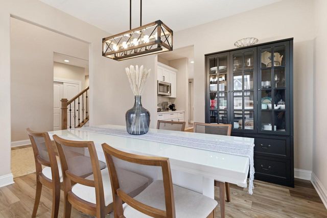 520 Edgewater DRIVE, West Bend, WI 53095