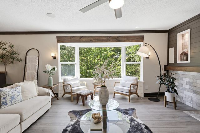 2112 Coral Drive, Arlington, TX 76010