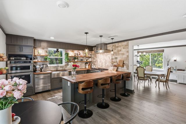 2112 Coral Drive, Arlington, TX 76010