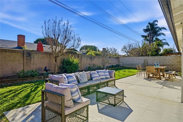 5032 Galway, Huntington Beach, CA 92649