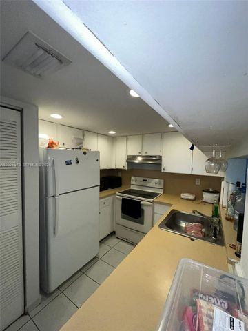 2075 SW 122nd Ave 404, Miami, FL 33175