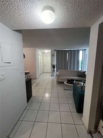 2075 SW 122nd Ave 404, Miami, FL 33175