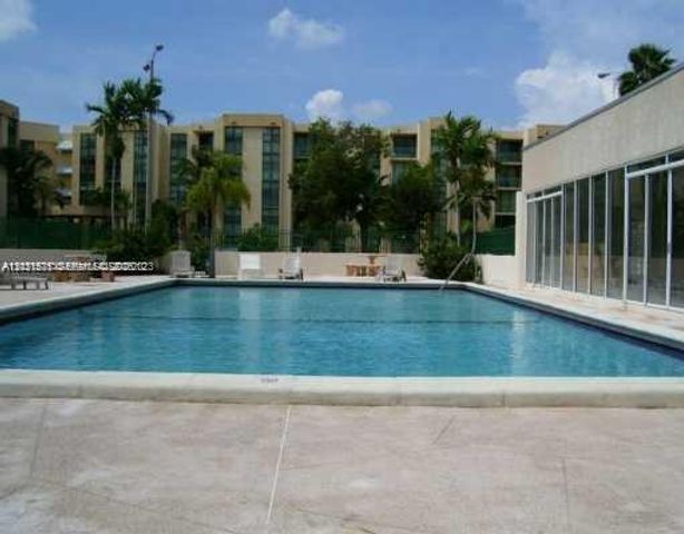 2075 SW 122nd Ave 404, Miami, FL 33175