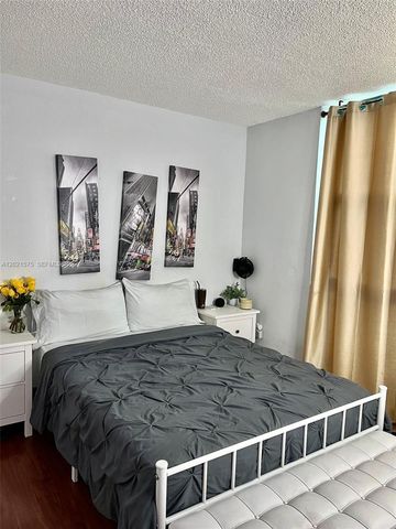 2075 SW 122nd Ave 404, Miami, FL 33175