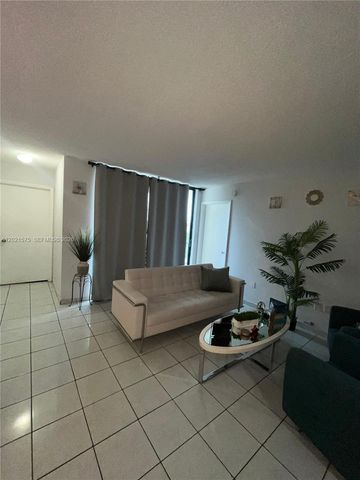 2075 SW 122nd Ave 404, Miami, FL 33175