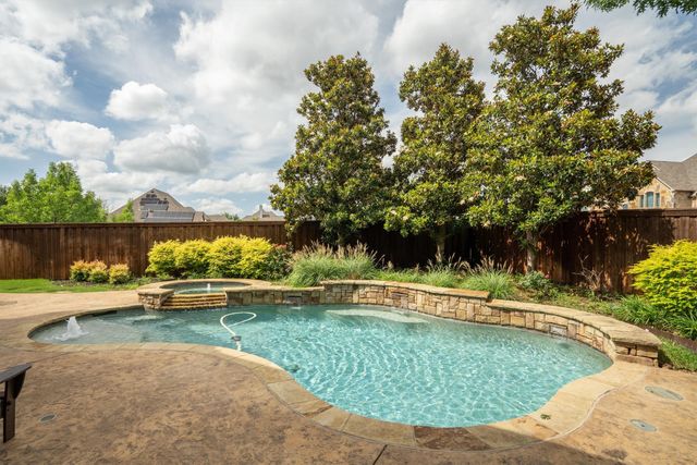 6032 Sterling Drive, Colleyville, TX 76034