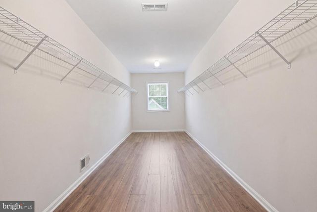 7 CHERRY TREE LN, Cream Ridge, NJ 08514