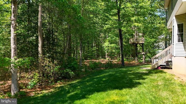 7 CHERRY TREE LN, Cream Ridge, NJ 08514