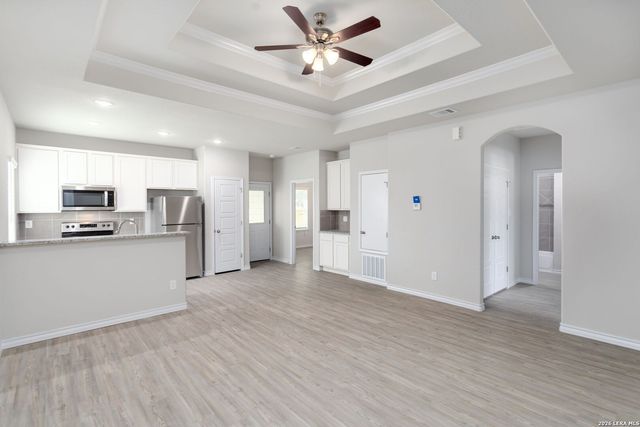 502 Hudson St, Seguin, TX 78155