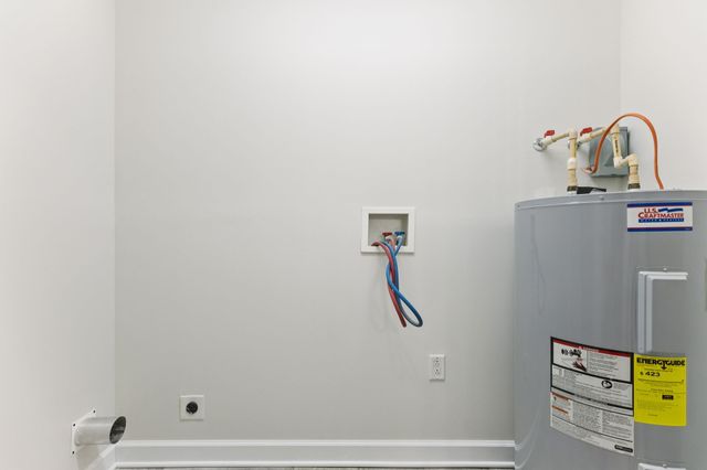 286 Strawberry Dr, Winchester, TN 37398