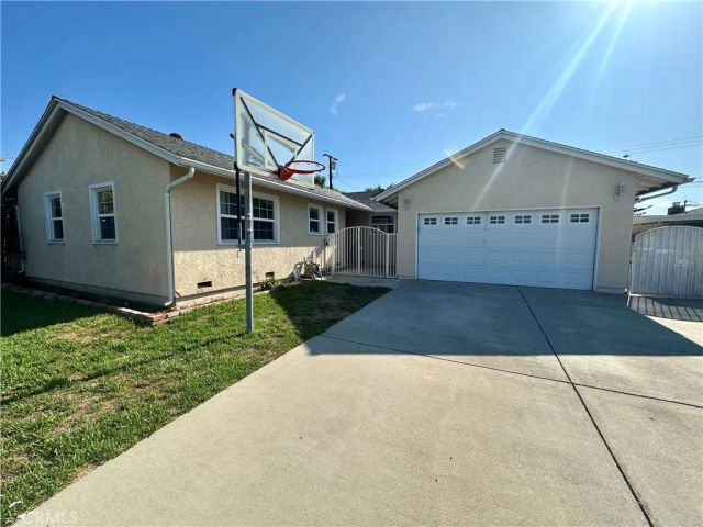 354 S Pepper Avenue, Glendora, CA 91741
