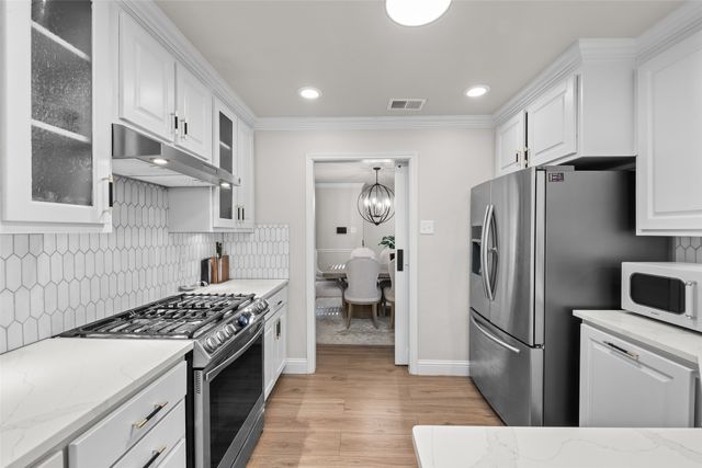 1825 Juniper Lane, Lewisville, TX 75077