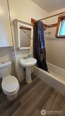 836 E 47TH, Tacoma, WA 98404