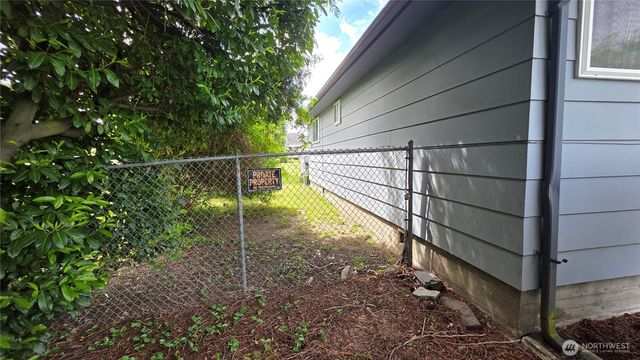 836 E 47TH, Tacoma, WA 98404