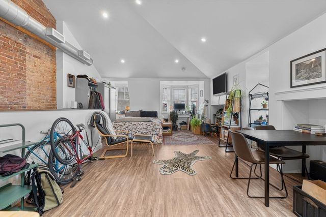 105 Broadway 3, Chelsea, MA 02150