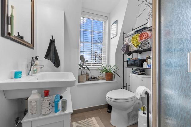 105 Broadway 3, Chelsea, MA 02150