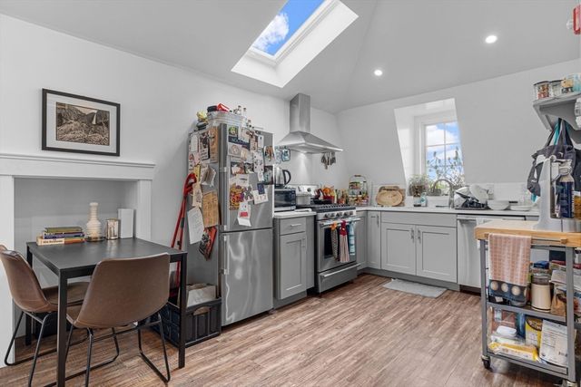 105 Broadway 3, Chelsea, MA 02150