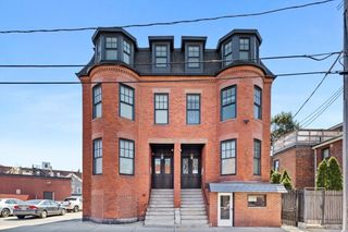 105 Broadway 3, Chelsea, MA 02150