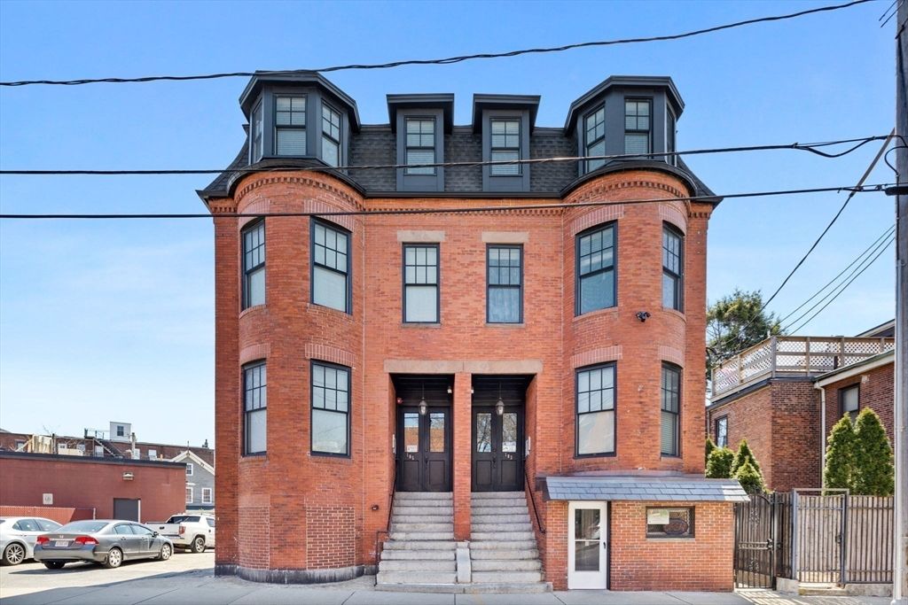 105 Broadway 3, Chelsea, MA 02150