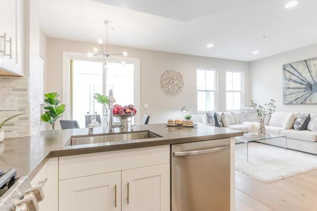 415 Camille Circle 16, San Jose, CA 95134