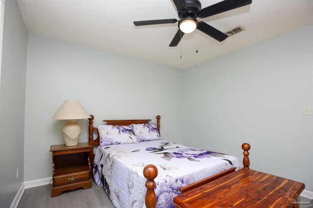 1403 Twilight Dr, Cantonment, FL 32533