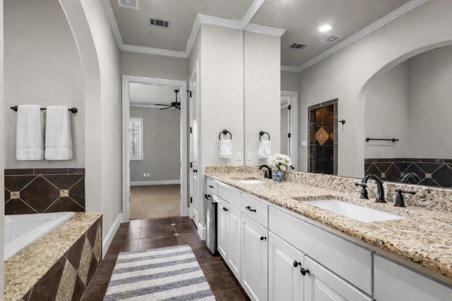 2537 Lubbock Avenue, Fort Worth, TX 76109