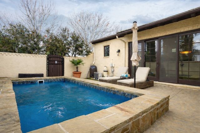 2537 Lubbock Avenue, Fort Worth, TX 76109