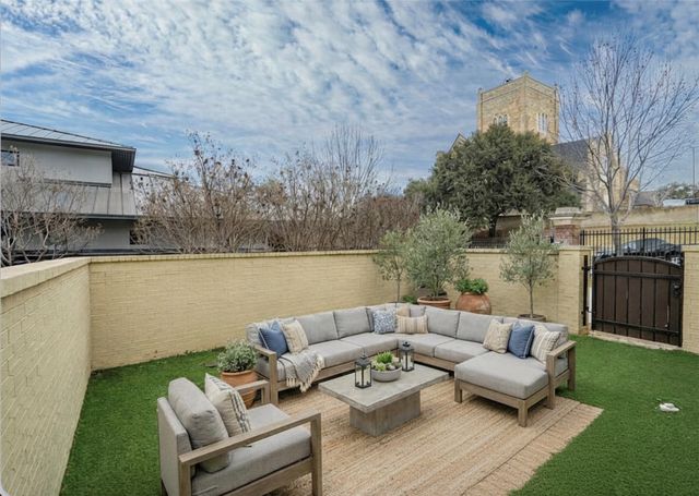 2537 Lubbock Avenue, Fort Worth, TX 76109