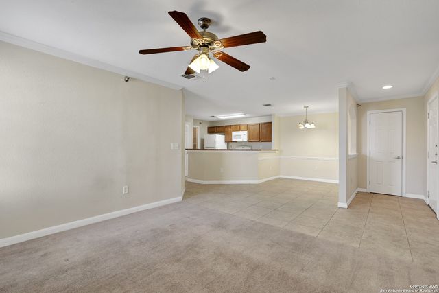 7323 Snowden Rd Apt 3305, San Antonio, TX 78240