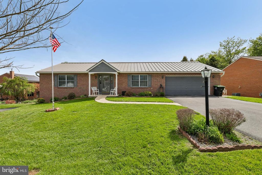 640 CORNELL AVE, Hagerstown, MD 21742