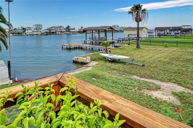 1219 Pilot Lane, Galveston, TX 77554