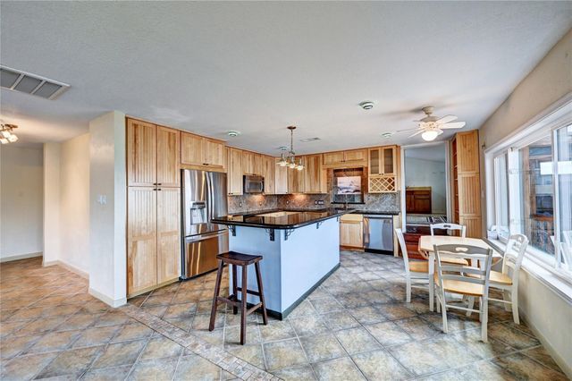 1219 Pilot Lane, Galveston, TX 77554