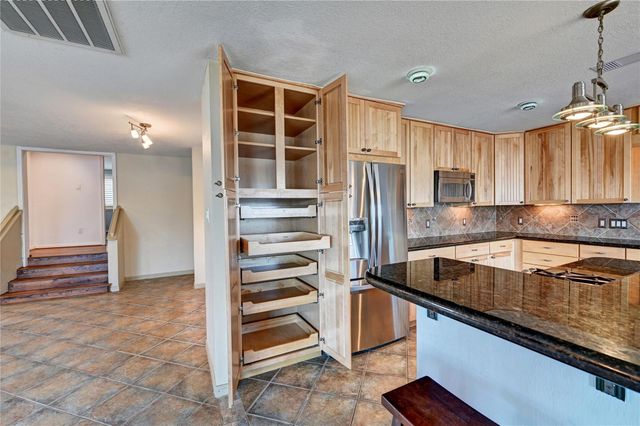 1219 Pilot Lane, Galveston, TX 77554