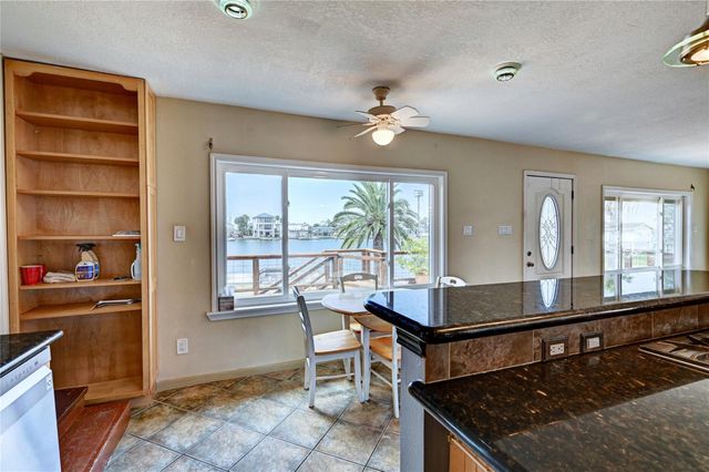 1219 Pilot Lane, Galveston, TX 77554