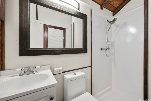 1449 St Louis Drive, Honolulu, HI 96816