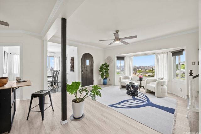 1449 St Louis Drive, Honolulu, HI 96816