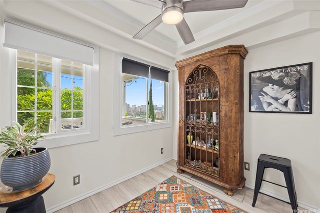 1449 St Louis Drive, Honolulu, HI 96816