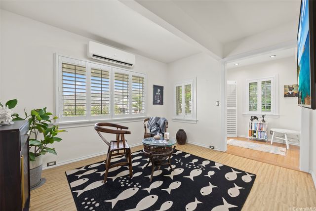 1449 St Louis Drive, Honolulu, HI 96816