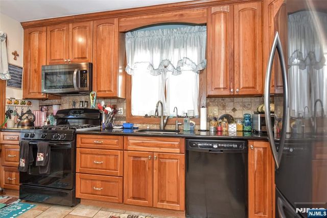 85 Buena Vista Avenue, Hawthorne, NJ 07506