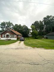 12 Jessie Street, Joliet, IL 60433